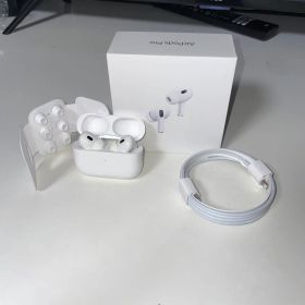 アップル Airpods Pro 第2世代 ライトニングタイプ