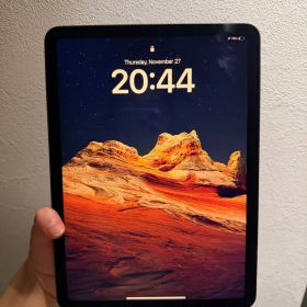 【美品】iPad Air (第4世代) 64GB