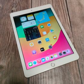 iPad 第6世代 32GB SIMフリー 美品