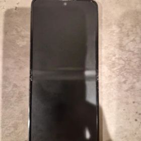 Galaxy zflip5 （国内正規品）