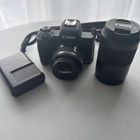 【値下げ実施】Canonミラーレス一眼カメラ EOSKissMダブルズームキット