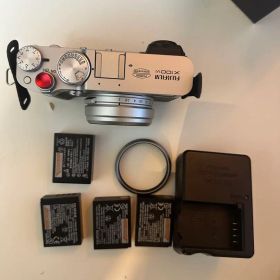 Fujifilm X100VI 本体と付属品