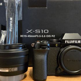 富士フイルム FUJIFILM X-S10 XC15-45mm レンズキット