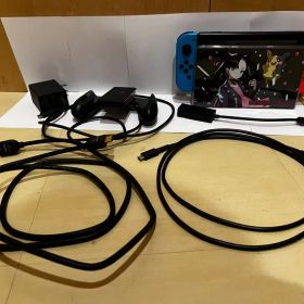 Nintendo Switch 本体 赤/青 Joy-Con 付属品付き