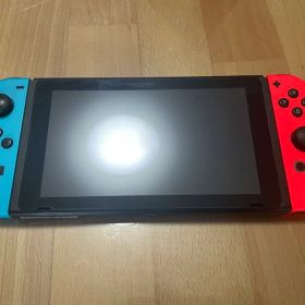 Nintendo Switch 本体 赤/青