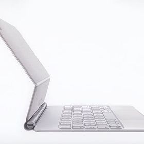 Aplle 11インチ Air(第4世代)用 Magic Keyboard (日本語) [MJQJ3J/A] タブレット端末