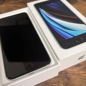Apple iPhone SE (第2世代) ホワイト 本体