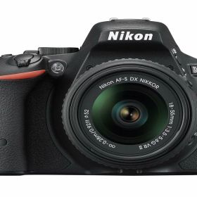 Nikon デジタル一眼レフカメラ D5500 18-55 VRII レンズキット ブラック 2416万画素 3.2型液晶 タッチパネル D5500LK18-55BK