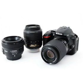 【中古】ニコン Nikon D5500 トリプルズームセット 美品 ストラップ付き