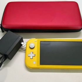 Nintendo Switch Lite イエロー 本体 充電器 ケース 箱付き