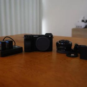 SONY a6400 ミラーレスカメラ 本体とレンズ付き