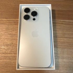 Apple iPhone 15 Pro 128GB 本体 箱付き