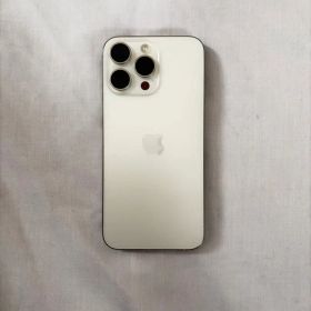 Apple iPhone 15 Pro Max ホワイト