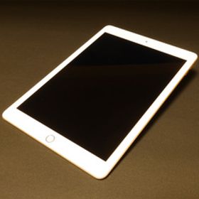 Apple iPad 第6世代 Wi-Fi 32GB ゴールド 美品 バッテリー86% 新品の充電器とケーブル A1893 NRJN2J/A