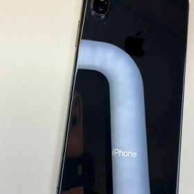 iPhone X ブラック