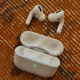 【やや不調】AirPods Pro 本体 ホワイトMWP22J