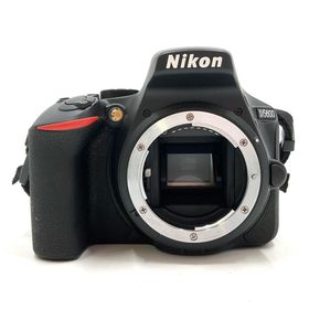 ニコン(Nikon)の【全額返金保証】【最速発送】Nikon デジタル一眼 D5600 ダブルズームキット ブラック 美品 動作確認済(デジタル一眼)