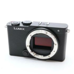 【中古】 《新同品》 Panasonic LUMIX S9 ボディ DC-S9-K ジェットブラック 【モニターヒンジ部品交換/各部点検済】 [ デジタルカメラ ]