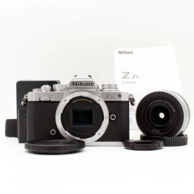 わずかシャッター数558枚【新品級】Nikon Z fc レンズキット NIKKOR Z DX 16-50mm f/3.5-6.3 VR シルバー 付属#8239