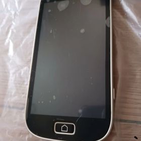 NTTドコモ docomo らくらくスマートフォン me F-03K