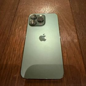 Apple iPhone 13 Pro アルパイングリーン
