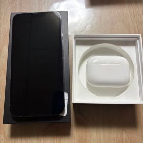 リ*ド様 Apple iPhone 13 Pro 本体 + AirPodspor