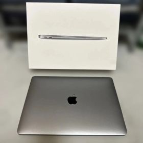 Apple MacBook Air 13インチ2019