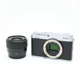 【中古】 《良品》 FUJIFILM X-E4 XC15-45mmレンズキット シルバー [ デジタルカメラ ]