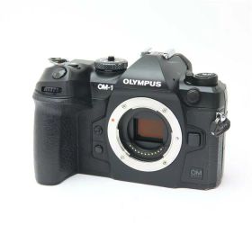 【中古】 《並品》 OM SYSTEM OM-1 ボディ 【外装上カバーユニットイメージセンサーフィルターユニット部品交換/各部点検済】 [ デジタルカメラ ]
