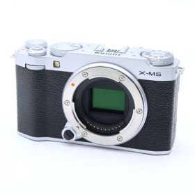 【中古】 《美品》 FUJIFILM X-M5 ボディ シルバー [ デジタルカメラ ]