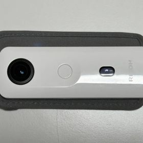 RICOH THETA ホワイト 360度カメラ 純正ケース付き 732