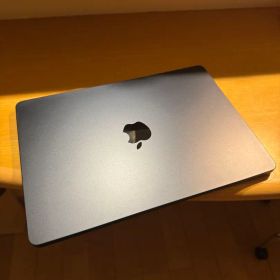 MacBook Air M2 メモリ 8gb