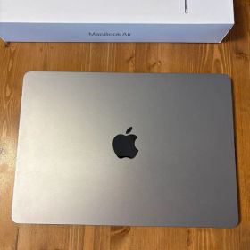 MacBook Air M2 2022