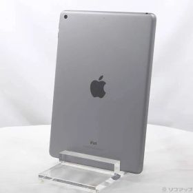 〔中古品〕 iPad 第6世代 128GB スペースグレイ MR7J2J／A Wi-Fi【251】