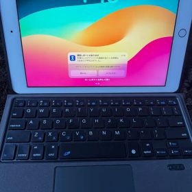 iPad 第6世代 Wi-Fi＋Cellular 128GB キーボード付き