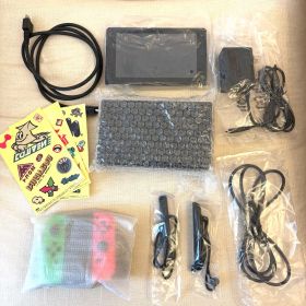 ケースおまけ付きNintendo Switch Splatoon 2セット 本体