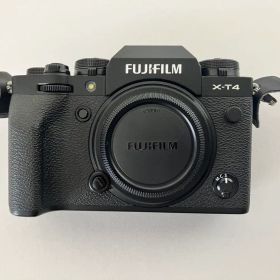 FUJIFILM X-T4 ボディ ブラック 撮影回数少なめ