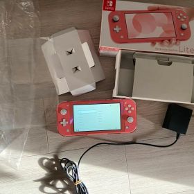 Nintendo Switch LITE コーラル