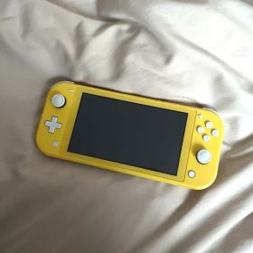 Nintendo Switch Lite イエロー