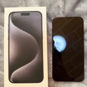 Apple iPhone 15Pro Max ブラックチタニウム 本体