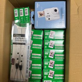 instax mini 12 ホワイト フィルム300枚分付き