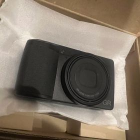 RICOH GR IIIx カメラ