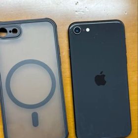 Apple iPhone se ブラック 本体