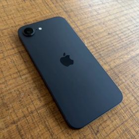 Apple iPhone 16e ブラック 128GB