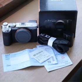 Sony α7Cii ミラーレスカメラ 本体