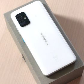 エイスース(ASUS)のASUS 国内版【SIMフリー】Zenfone8(白色) 16GB 256GB(スマートフォン本体)