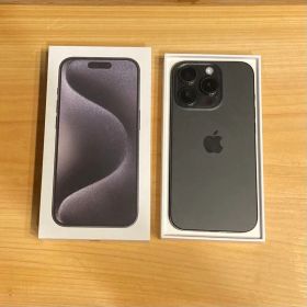Apple iPhone 15Pro ブラックチタニウム本体