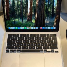 MacBook Air 13.6インチ M3 16GB US