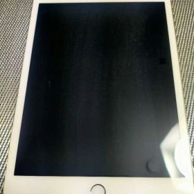 Apple iPad mini3 WiFiモデル 64GB