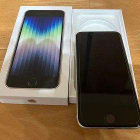 iPhone SE3 (第3世代) 64gb ホワイト バッテリー100%